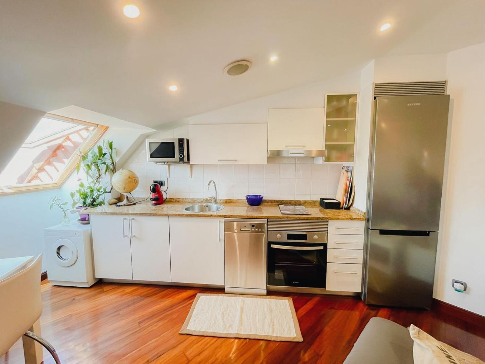 Apartamento Centro De Vigo, Garaje Y Vistas Ria Eksteriør billede